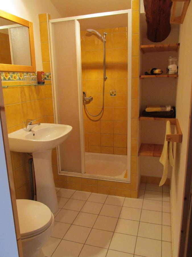 Bed and Breakfast La Vache Sur Le Toit Montagny  Екстер'єр фото